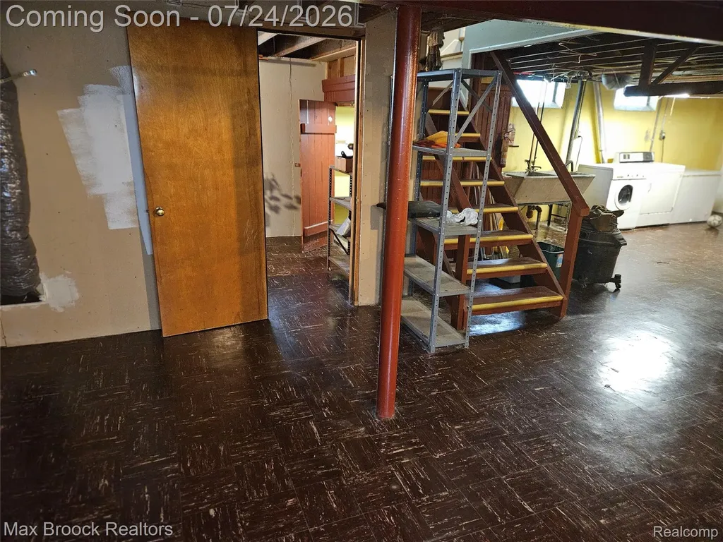 1493 E Melton Road Birmingham City MI 48009
