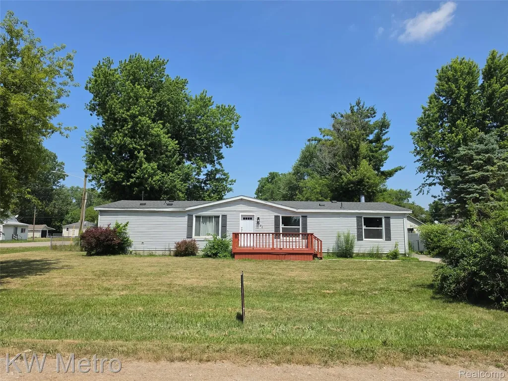 3520 Hogarth Avenue Flint Charter Township MI 48532