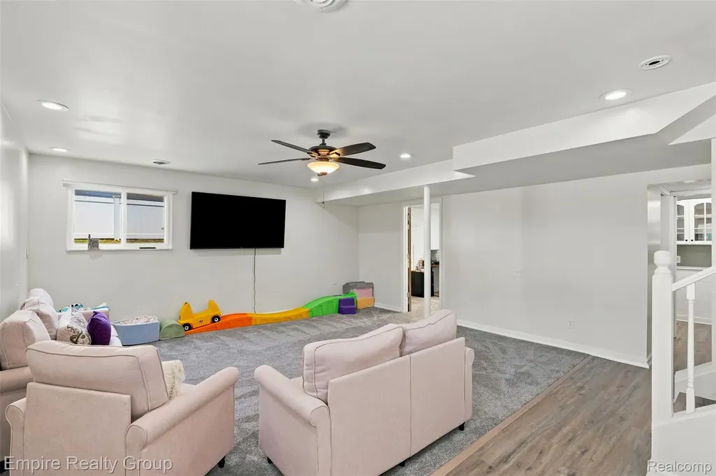 53 Potter Drive Belleville City MI 48111