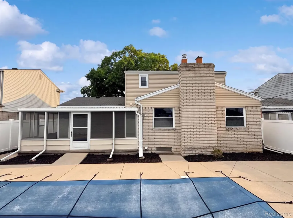 14729 Moran Road Allen Park City MI 48101