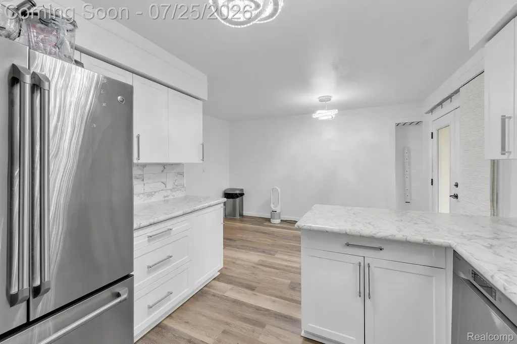 20308 Shady Lane Avenue St. Clair Shores City MI 48080