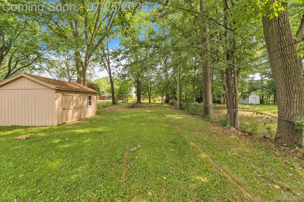 20308 Shady Lane Avenue St. Clair Shores City MI 48080