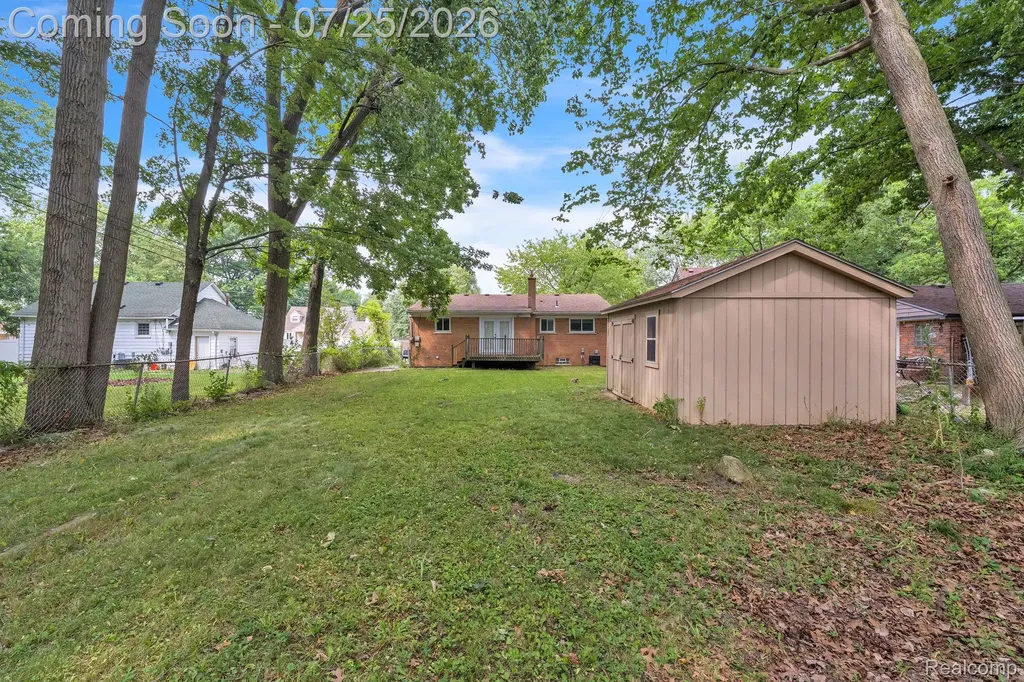20308 Shady Lane Avenue St. Clair Shores City MI 48080