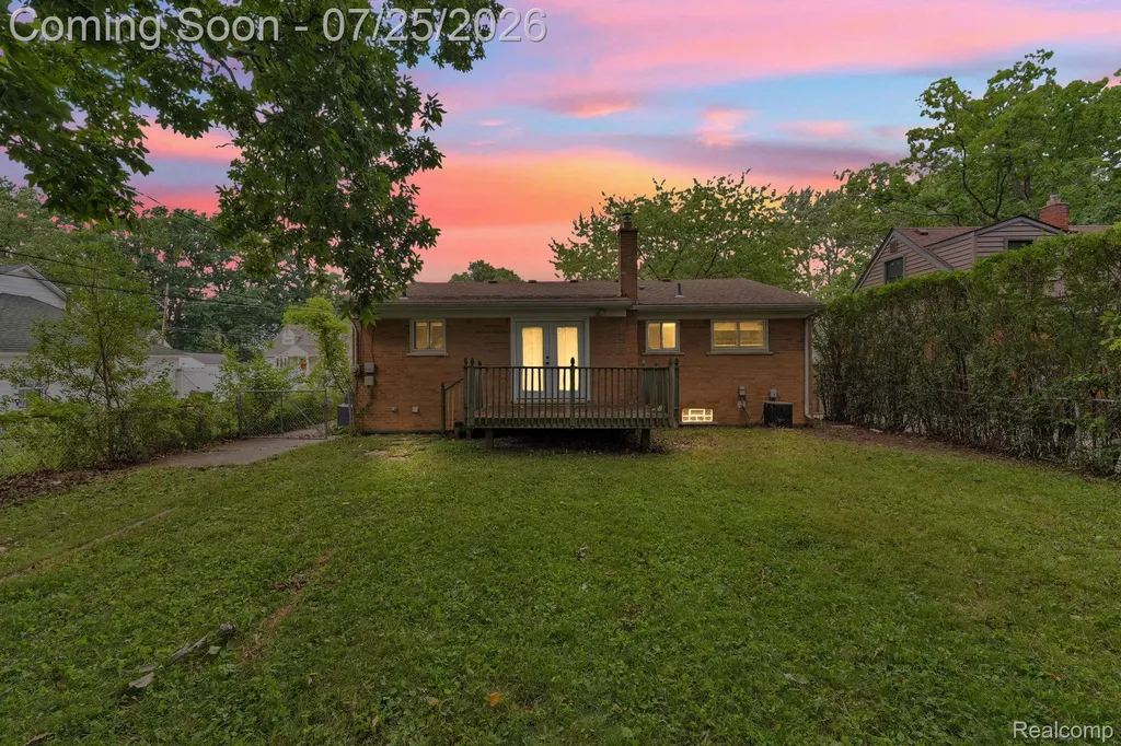 20308 Shady Lane Avenue St. Clair Shores City MI 48080
