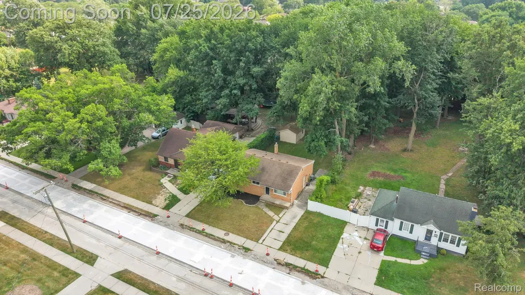 20308 Shady Lane Avenue St. Clair Shores City MI 48080