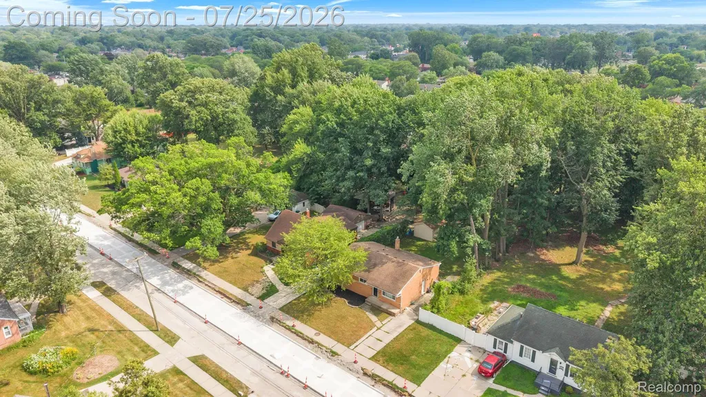 20308 Shady Lane Avenue St. Clair Shores City MI 48080