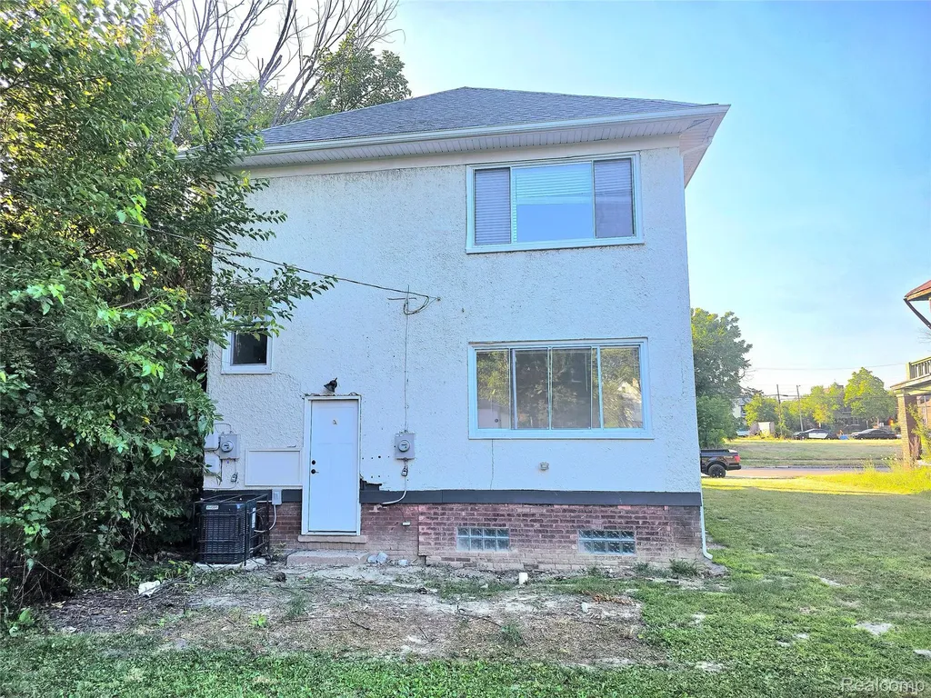 1645 Taylor Street Detroit City MI 48206