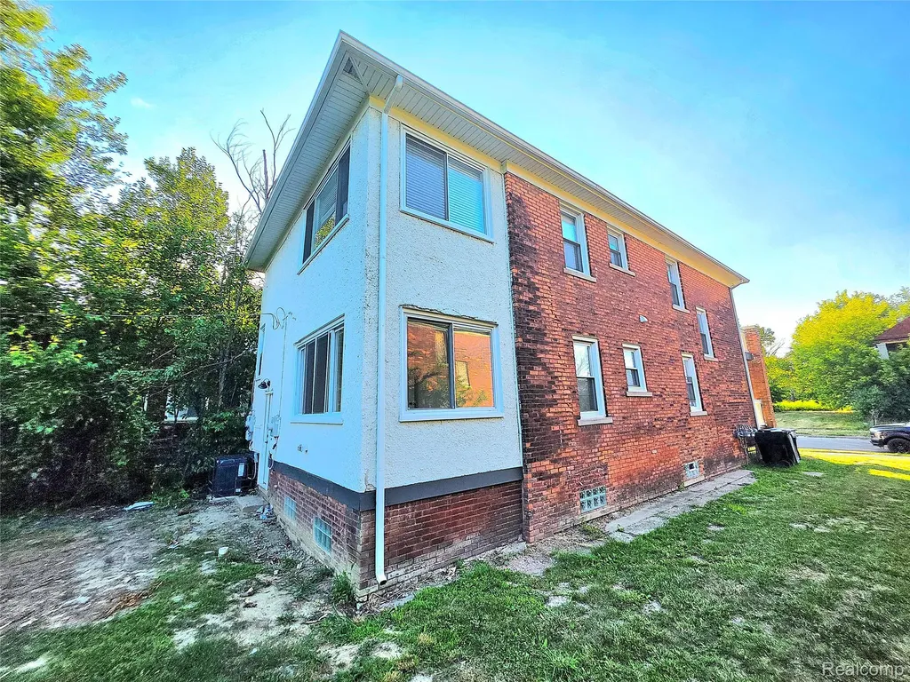 1645 Taylor Street Detroit City MI 48206