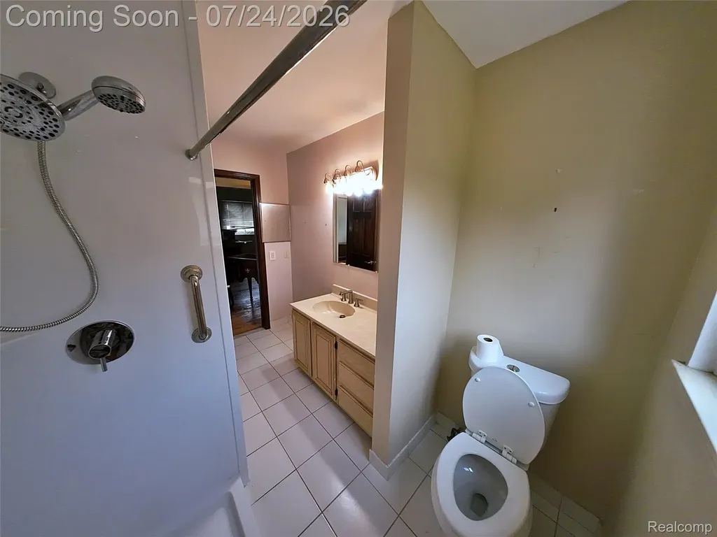 21819 Beechwood Avenue Eastpointe City MI 48021