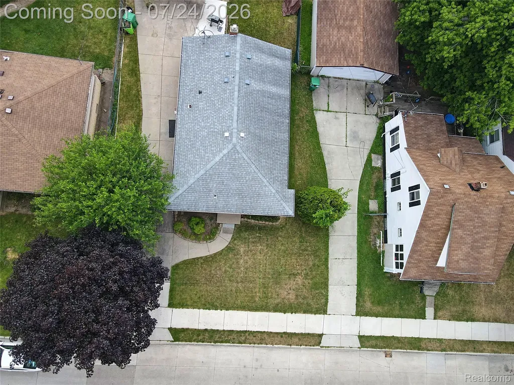21819 Beechwood Avenue Eastpointe City MI 48021