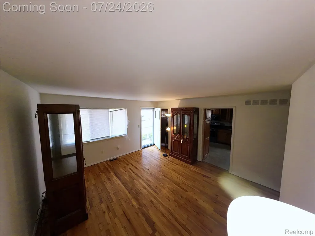 21819 Beechwood Avenue Eastpointe City MI 48021