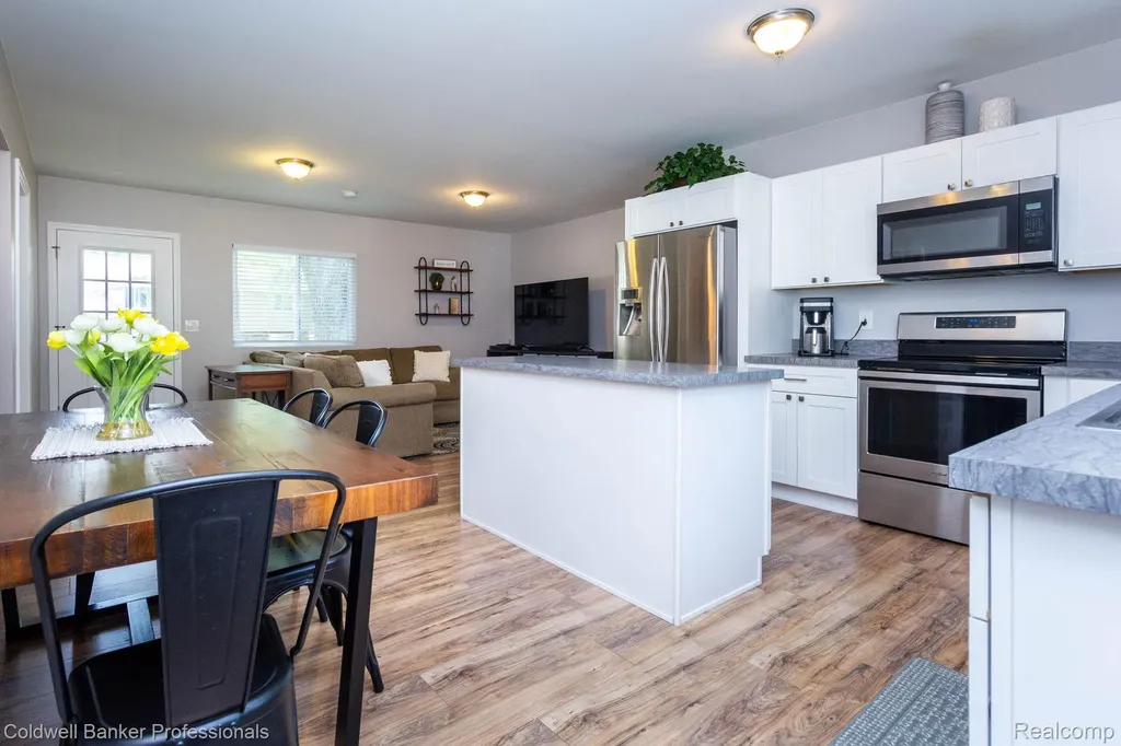 9031 Garfield Drive Northfield Township MI 48189