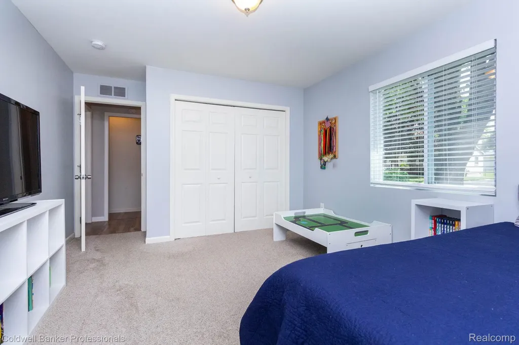9031 Garfield Drive Northfield Township MI 48189