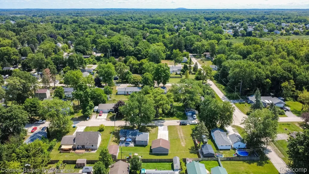 9031 Garfield Drive Northfield Township MI 48189