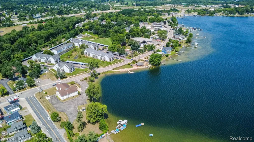 9031 Garfield Drive Northfield Township MI 48189