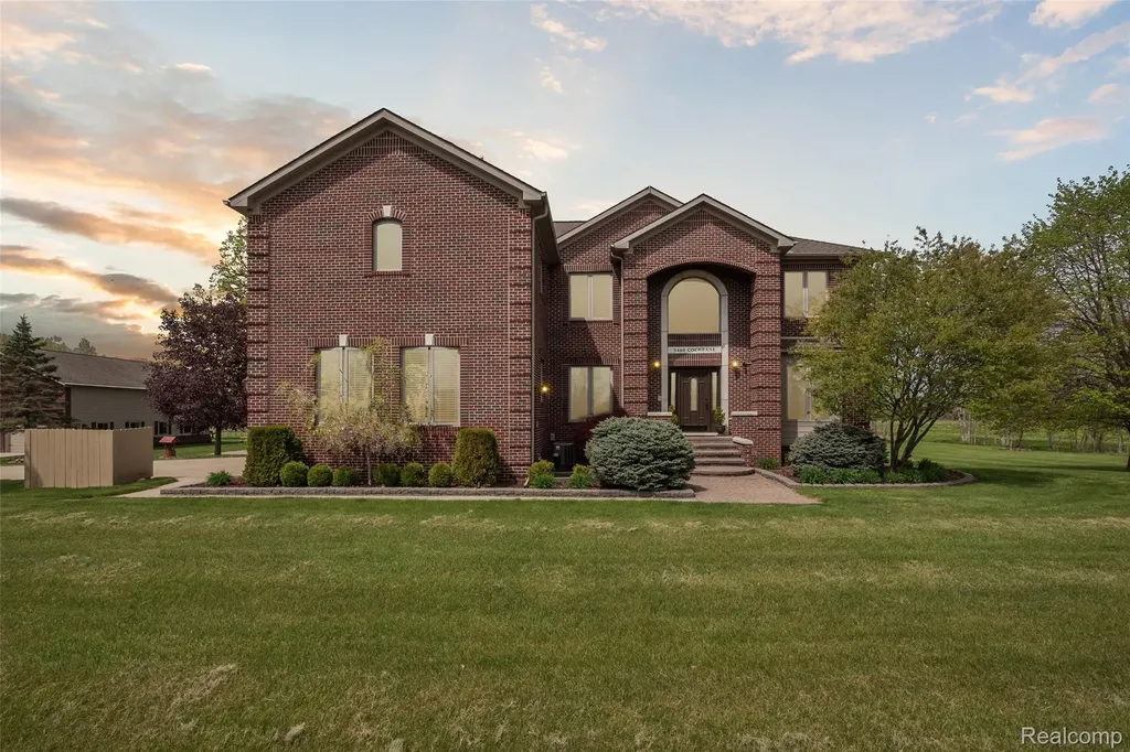 5460 Cochrane Road Almont Township MI 48003