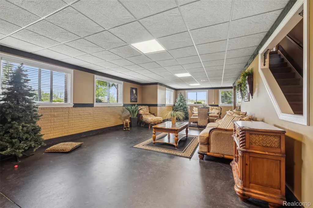 5460 Cochrane Road Almont Township MI 48003