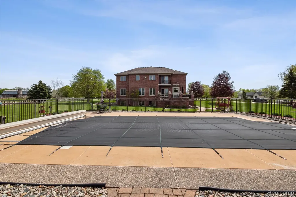 5460 Cochrane Road Almont Township MI 48003