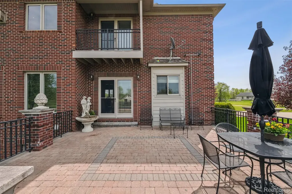5460 Cochrane Road Almont Township MI 48003