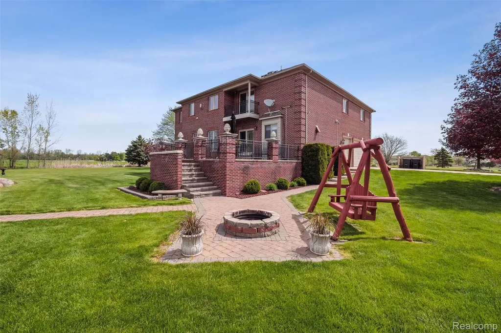 5460 Cochrane Road Almont Township MI 48003