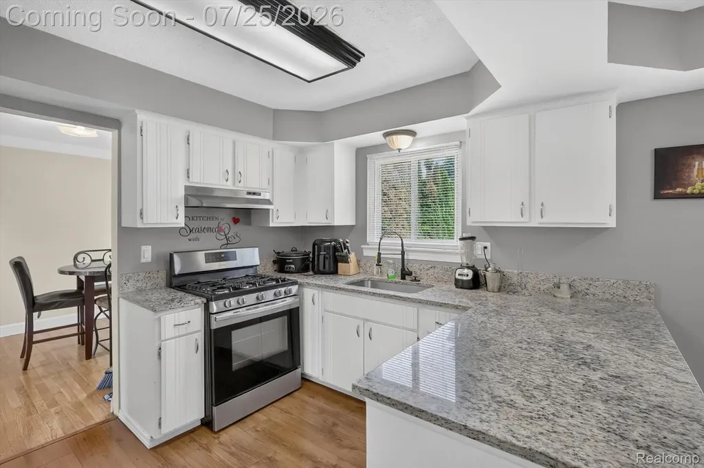 25790 Madden Street Taylor City MI 48180