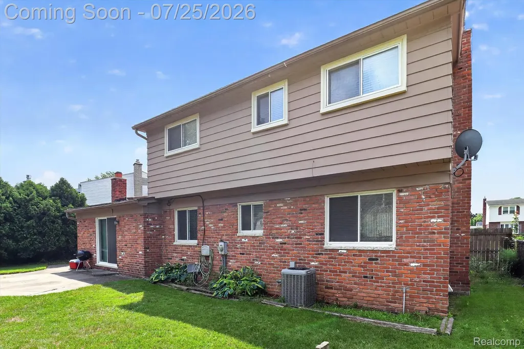 25790 Madden Street Taylor City MI 48180