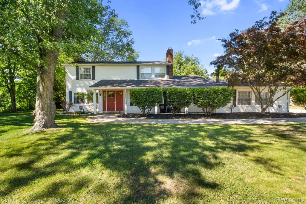 37480 Rhonswood Drive Farmington Hills City MI 48167