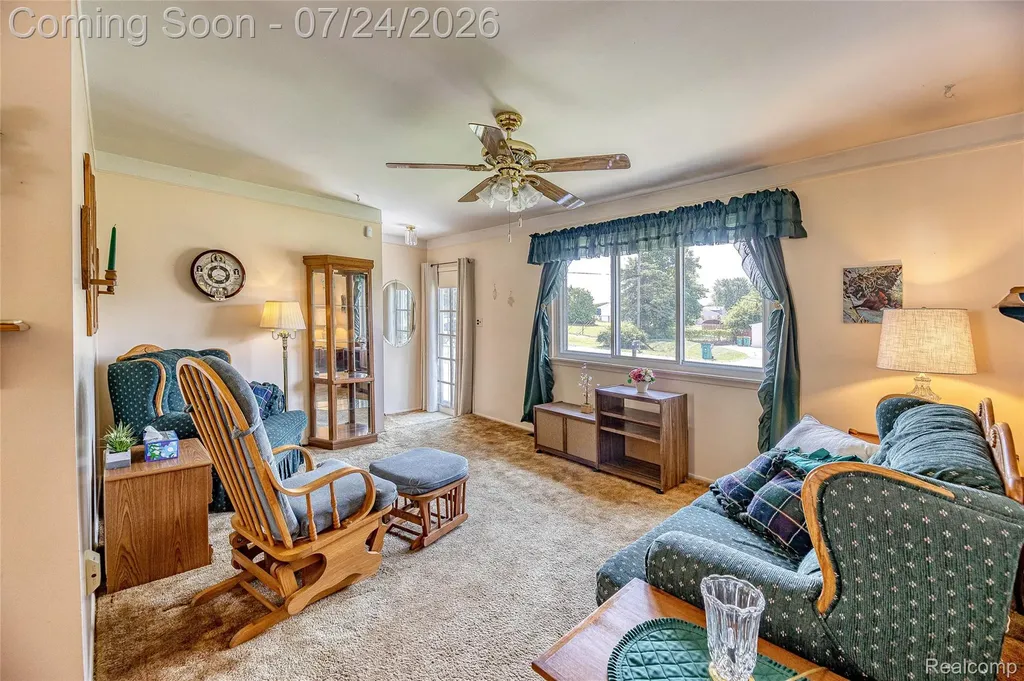 280 Kintyre Drive Oxford Charter Township MI 48371