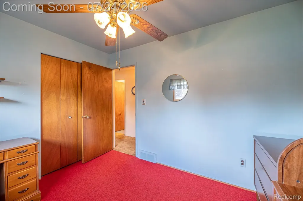 280 Kintyre Drive Oxford Charter Township MI 48371
