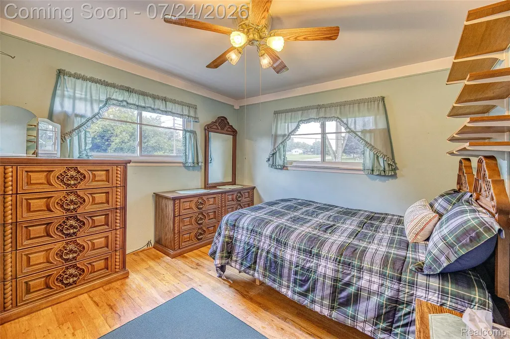 280 Kintyre Drive Oxford Charter Township MI 48371