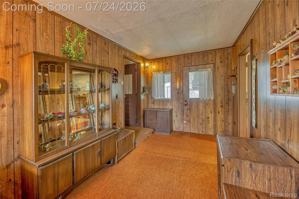280 Kintyre Drive Oxford Charter Township MI 48371