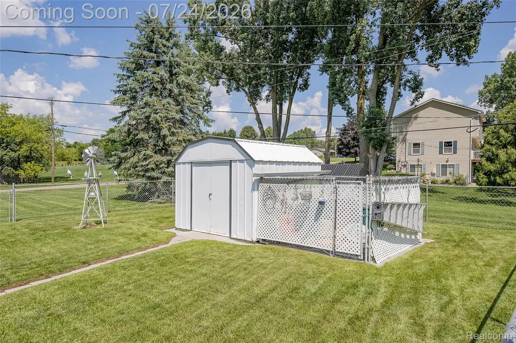 280 Kintyre Drive Oxford Charter Township MI 48371