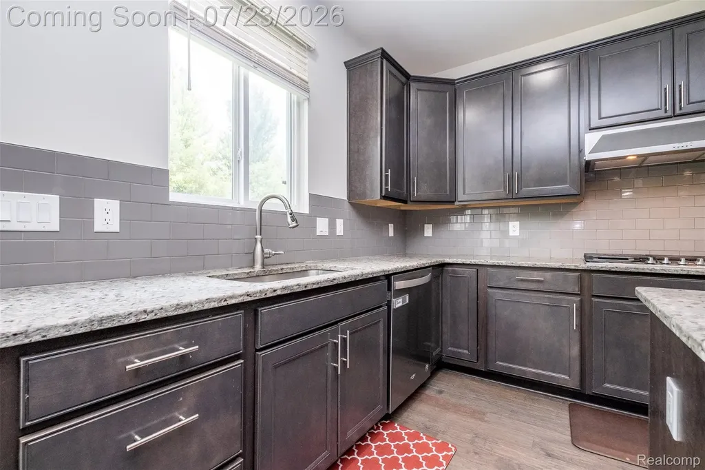 28296 Verona Drive Novi City MI 48377