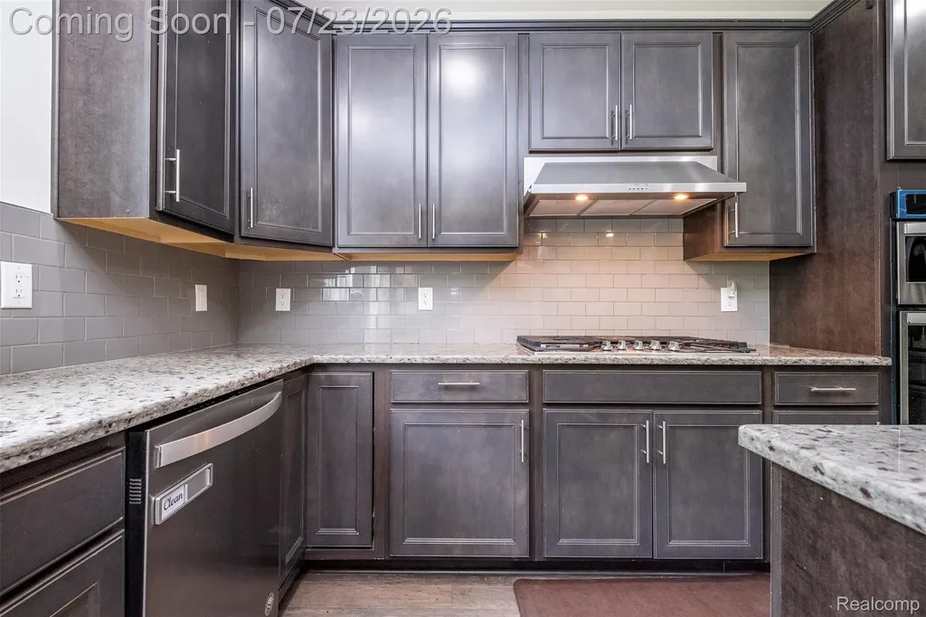 28296 Verona Drive Novi City MI 48377
