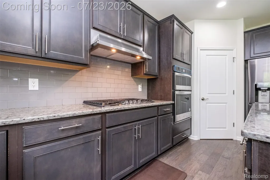 28296 Verona Drive Novi City MI 48377