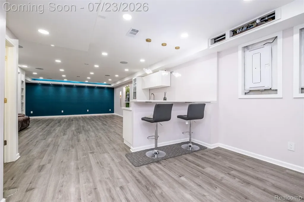 28296 Verona Drive Novi City MI 48377