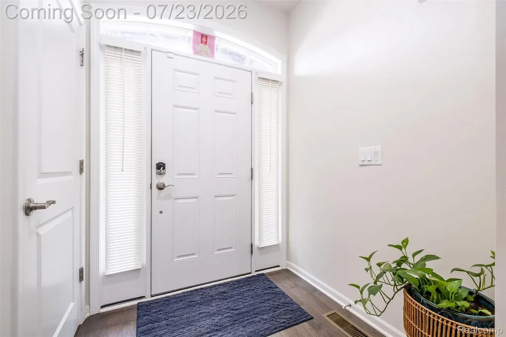 28296 Verona Drive Novi City MI 48377