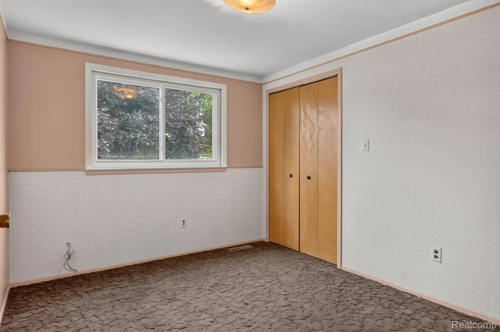 14075 Merriman Road Livonia City MI 48154