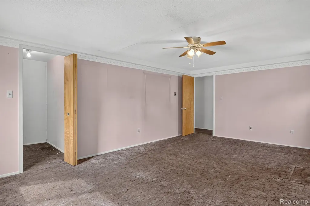 14075 Merriman Road Livonia City MI 48154