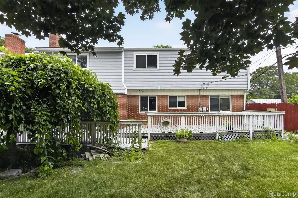 14075 Merriman Road Livonia City MI 48154
