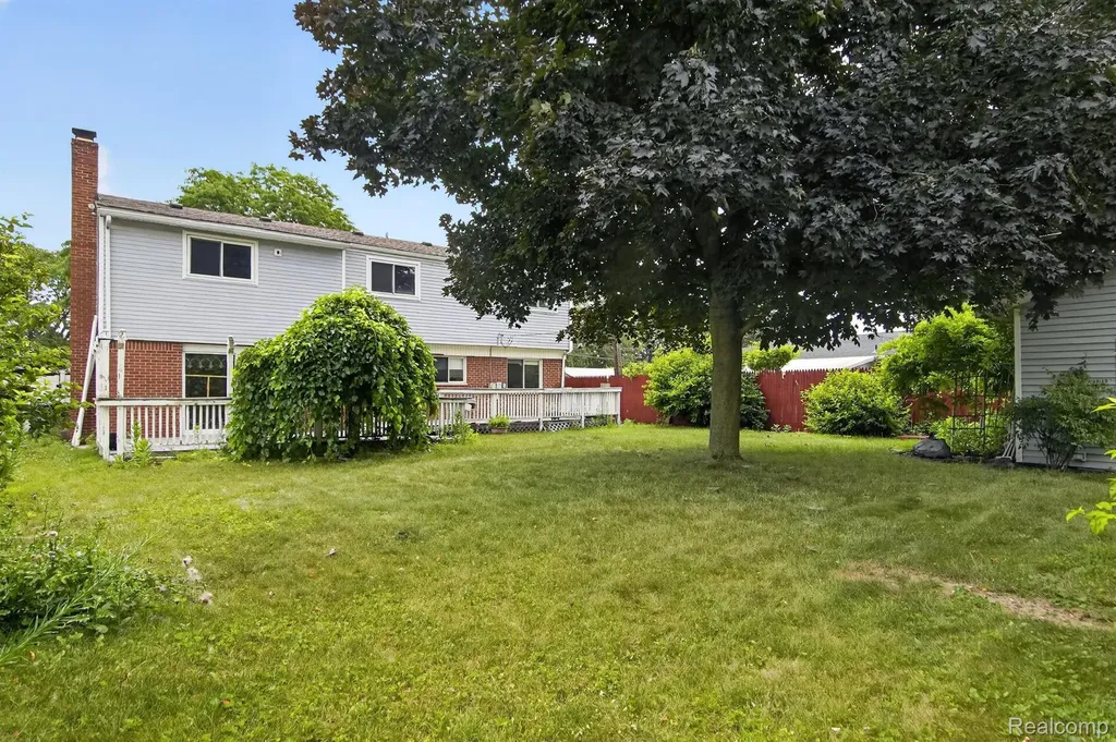 14075 Merriman Road Livonia City MI 48154