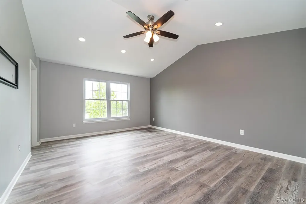 29987 Marigold Drive Southfield City MI 48076