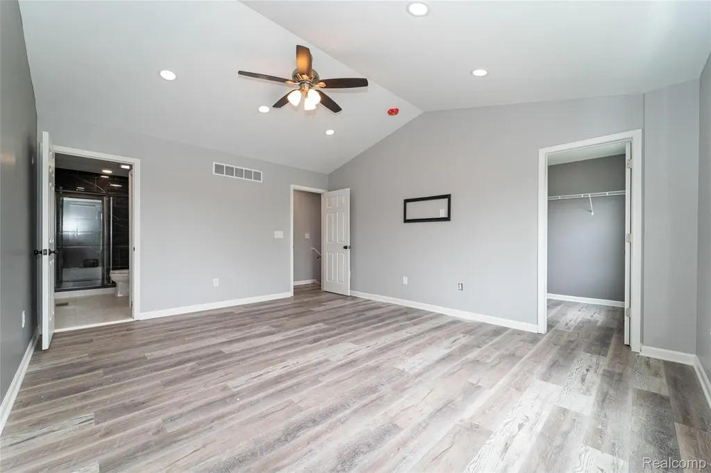 29987 Marigold Drive Southfield City MI 48076