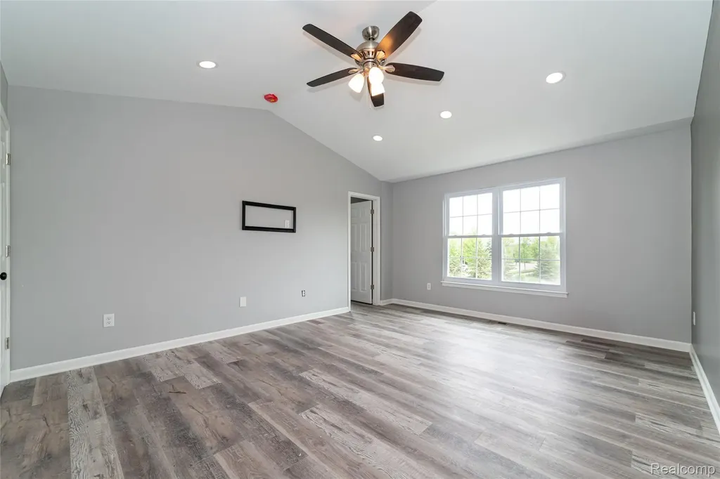 29987 Marigold Drive Southfield City MI 48076