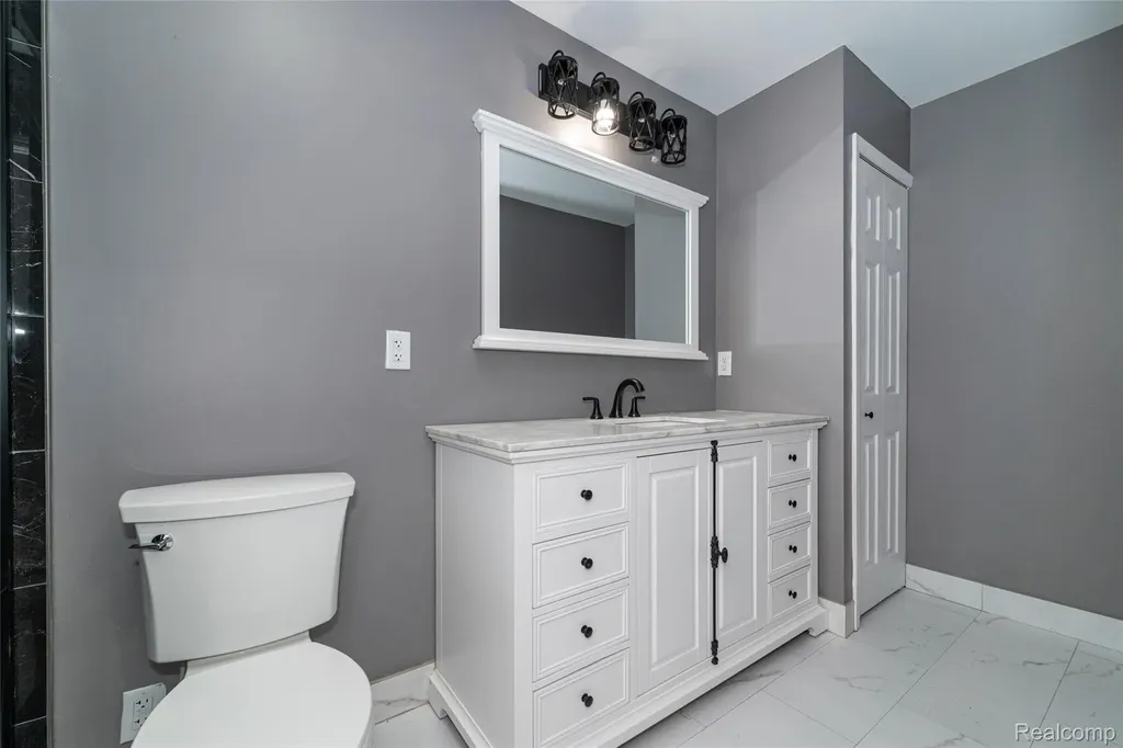 29987 Marigold Drive Southfield City MI 48076