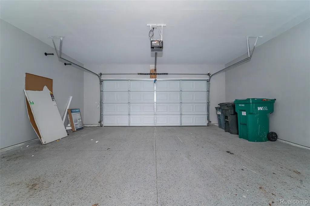 29987 Marigold Drive Southfield City MI 48076