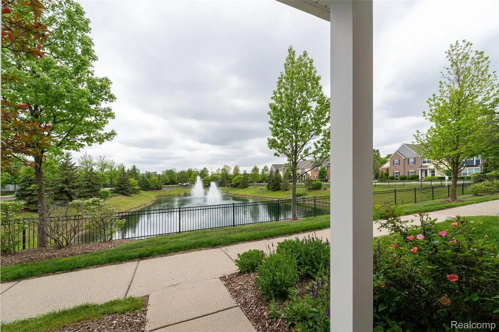 29987 Marigold Drive Southfield City MI 48076