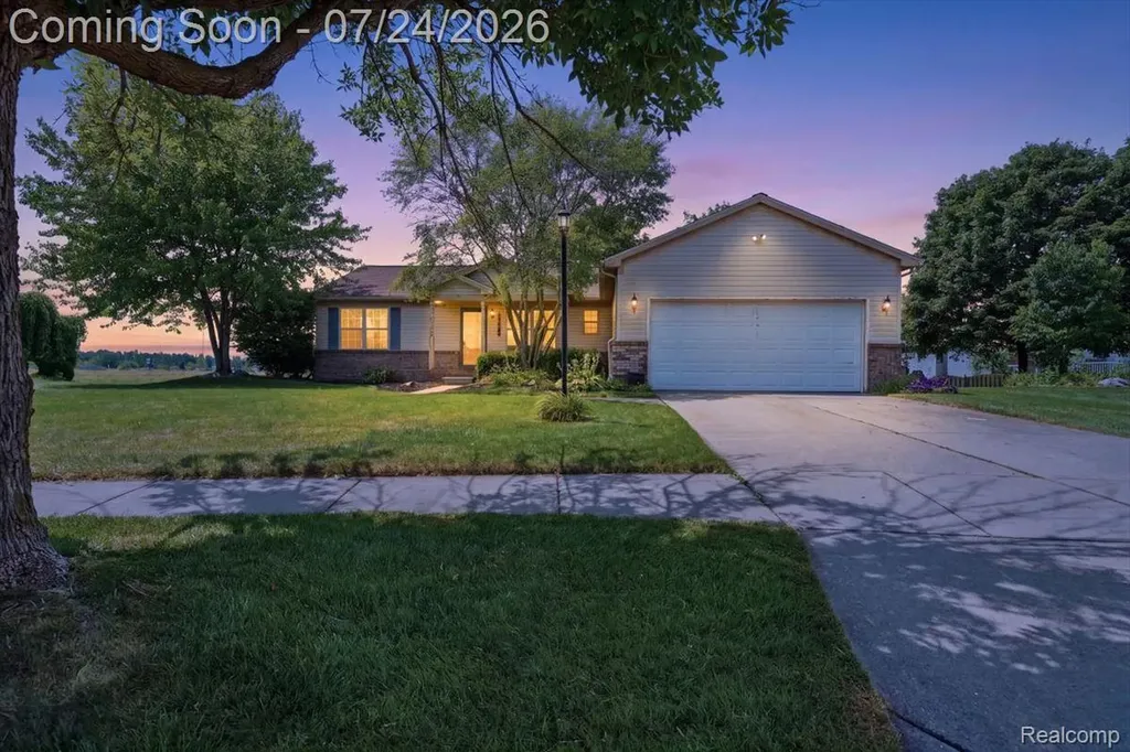 21700 Brookside South Drive Macomb Township MI 48044
