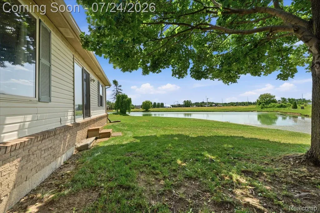 21700 Brookside South Drive Macomb Township MI 48044