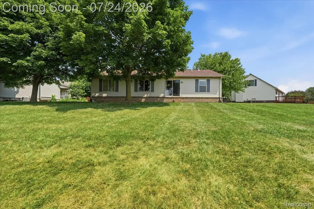 21700 Brookside South Drive Macomb Township MI 48044